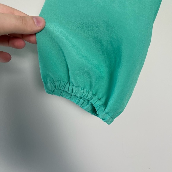 Lilly Pulitzer | Green Ruffled Collar Lightweight Blouse XS - Picture 3 of 7